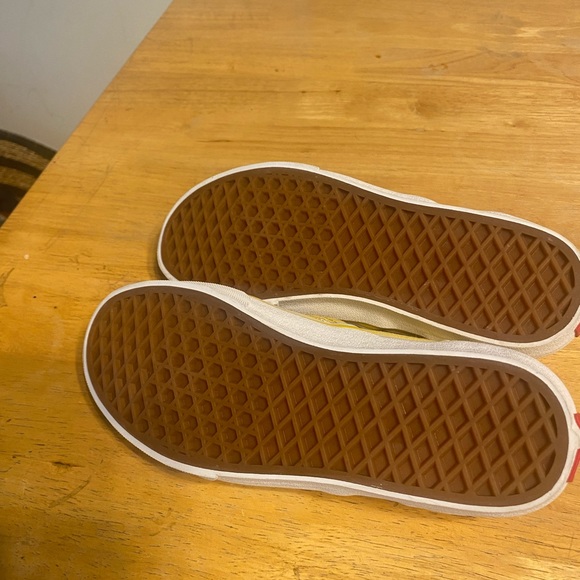 Juniors size 6 - Picture 2 of 2